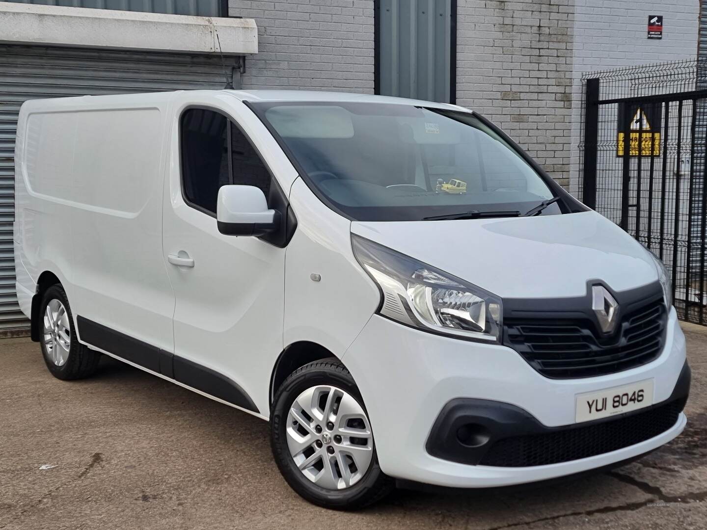 Renault Trafic SWB DIESEL in Tyrone