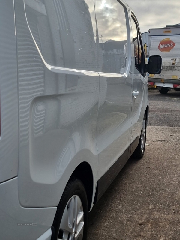 Renault Trafic SWB DIESEL in Tyrone