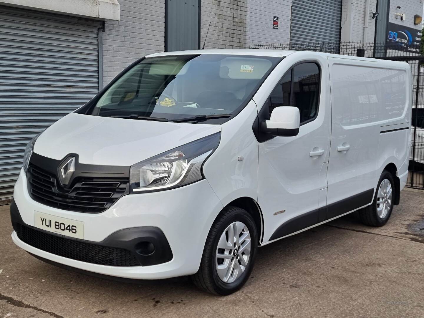 Renault Trafic SWB DIESEL in Tyrone