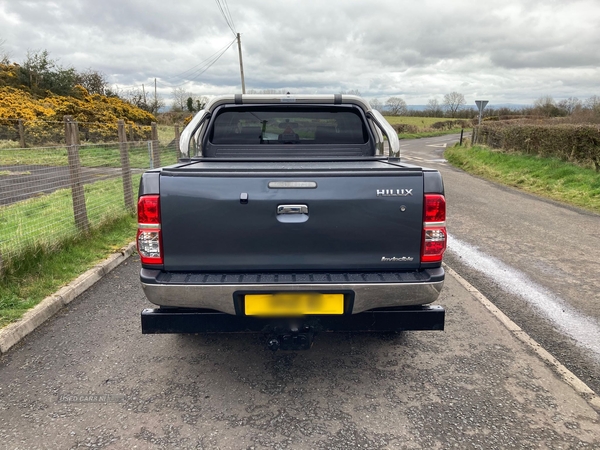 Toyota Hilux Invincible D/Cab Pick Up 3.0 D-4D 4WD 171 Auto in Derry / Londonderry