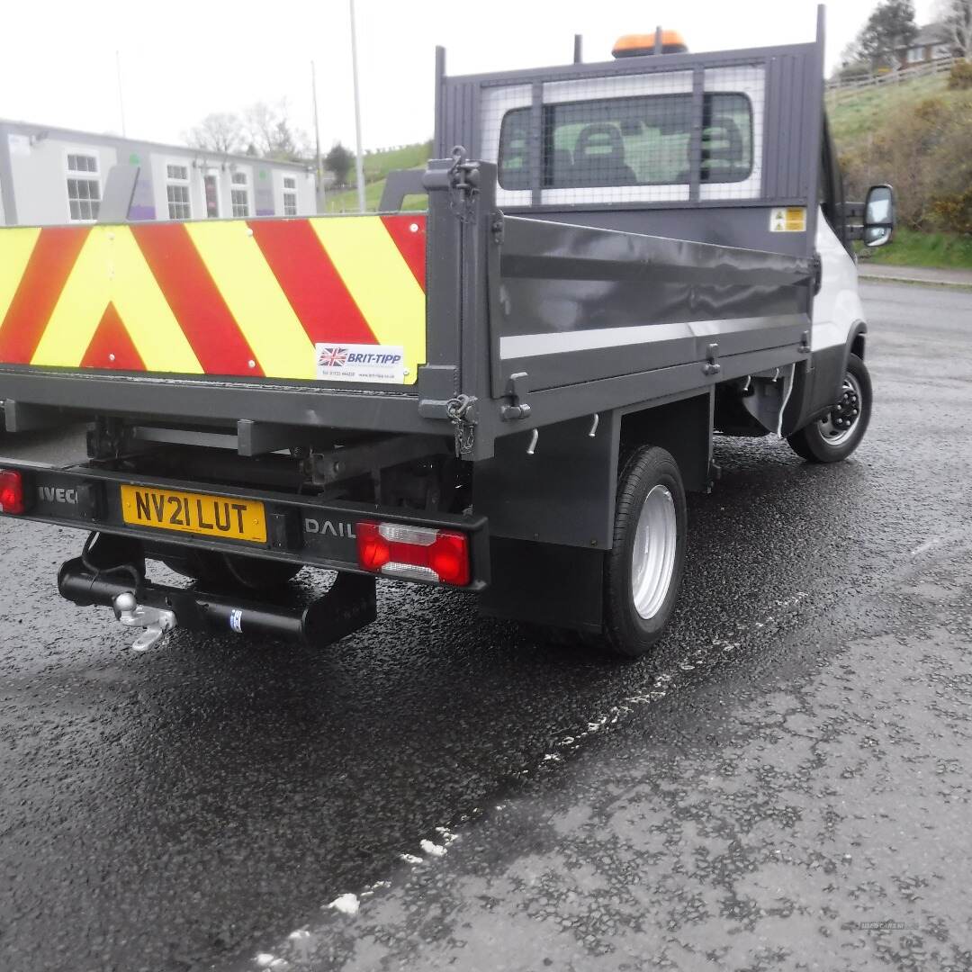 Iveco 35-140 11ft twin wheel tipper 44002 miles . in Down