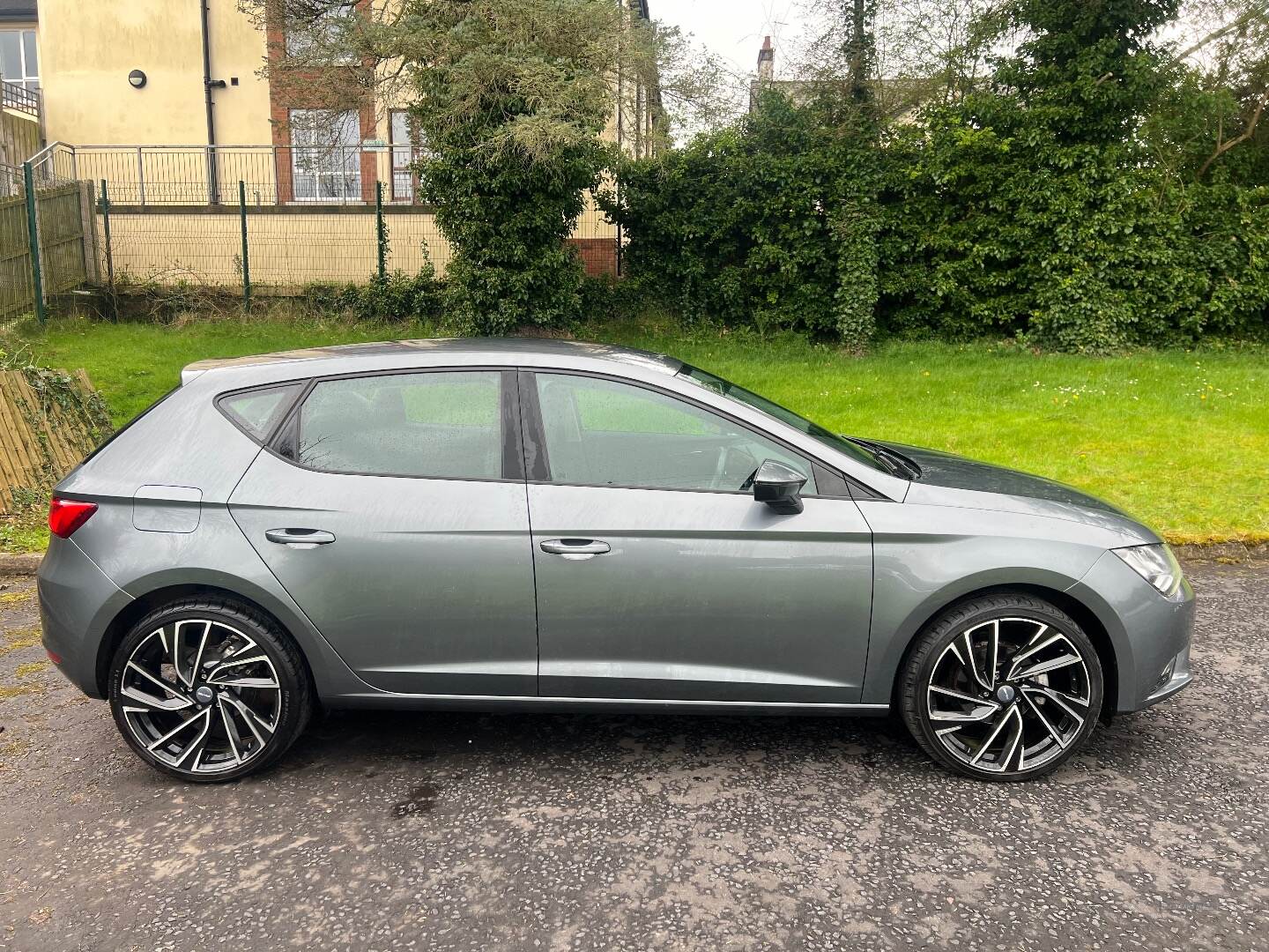 Seat Leon DIESEL HATCHBACK in Antrim