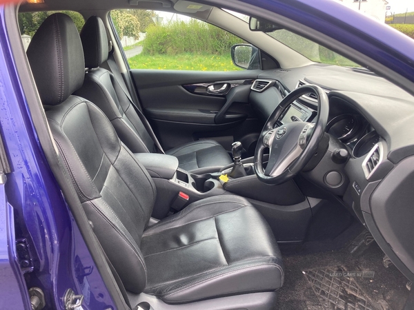 Nissan Qashqai DIESEL HATCHBACK in Down