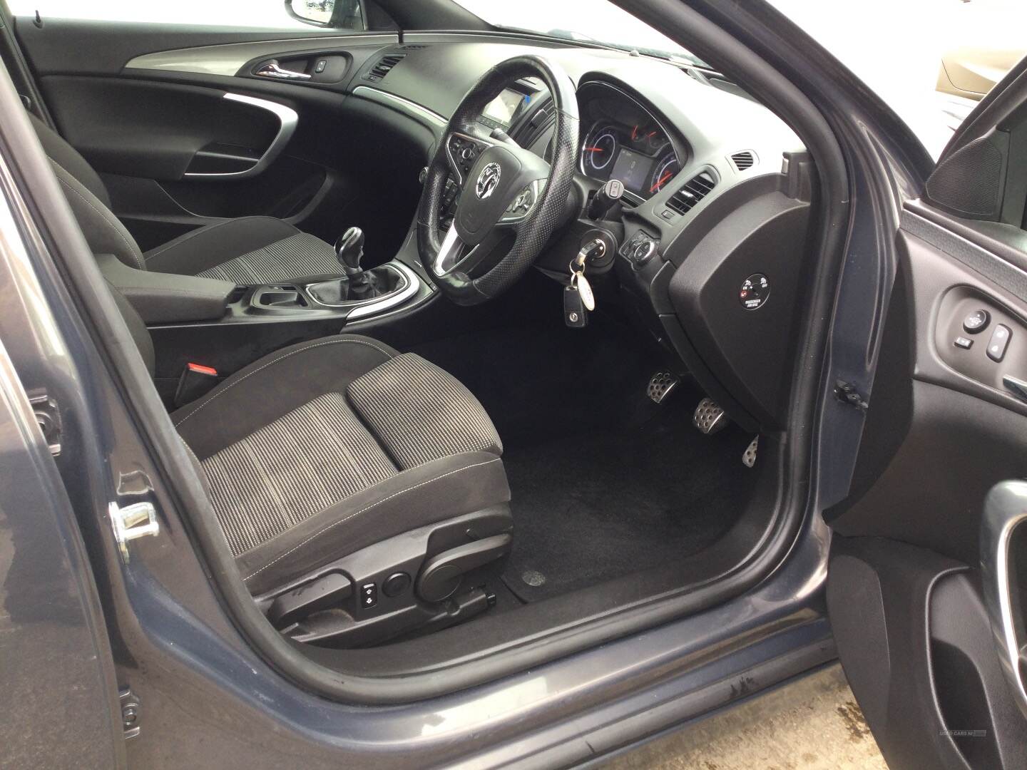 Vauxhall Insignia DIESEL HATCHBACK in Derry / Londonderry