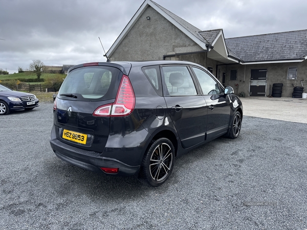 Renault Scenic 1.6 VVT Expression 5dr in Armagh