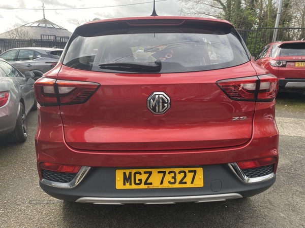 MG ZS HATCHBACK in Down