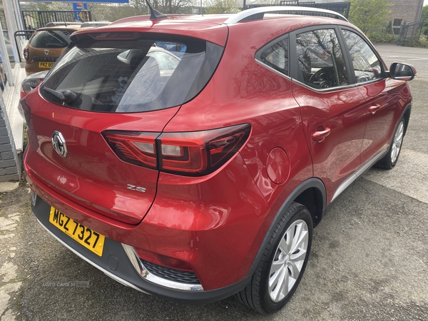 MG ZS HATCHBACK in Down