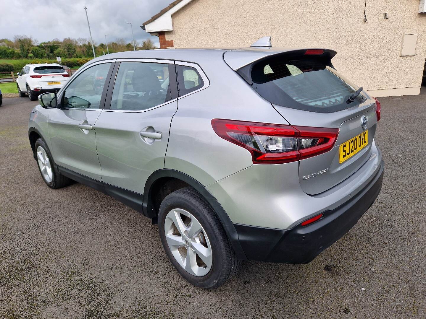 Nissan Qashqai DIESEL HATCHBACK in Down