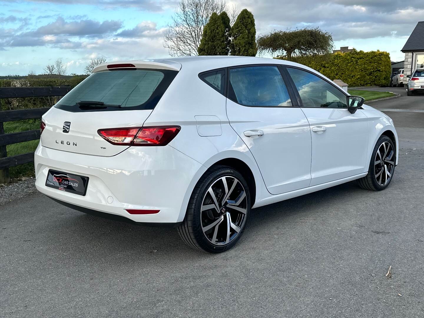 Seat Leon DIESEL HATCHBACK in Armagh