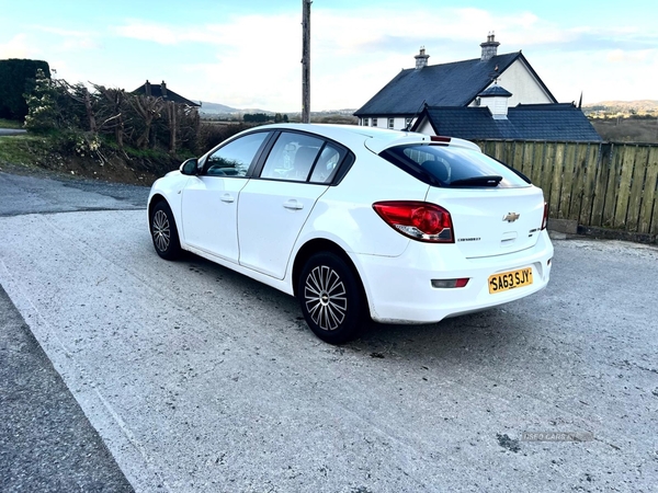 Chevrolet Cruze 1.7 VCDi LS 5dr in Armagh