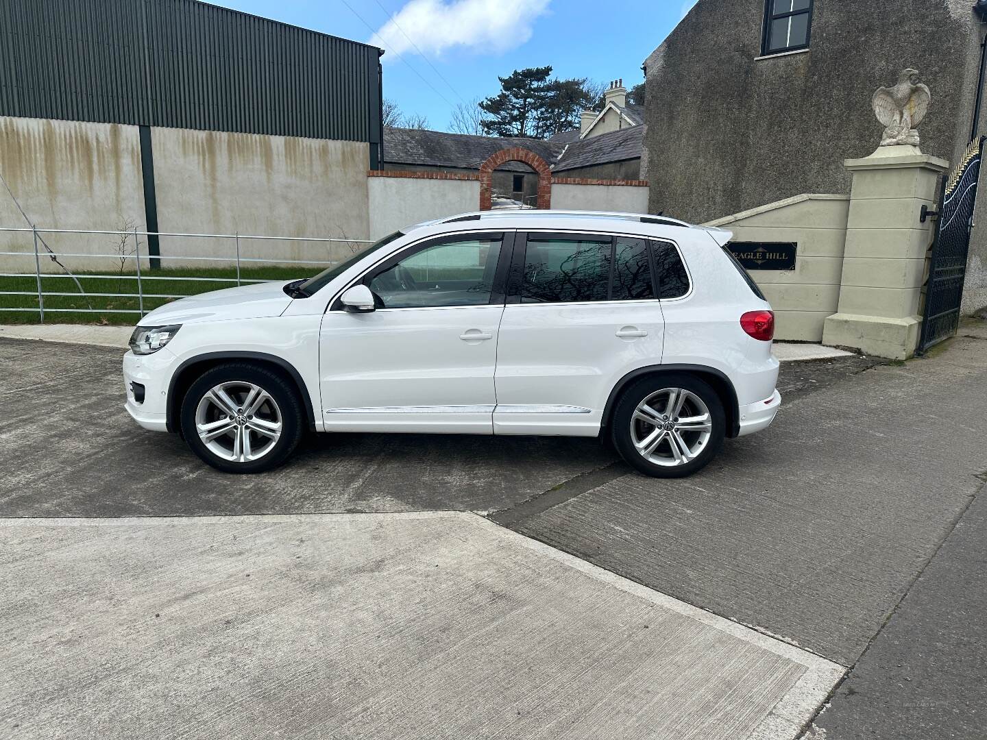 Volkswagen Tiguan DIESEL ESTATE in Down