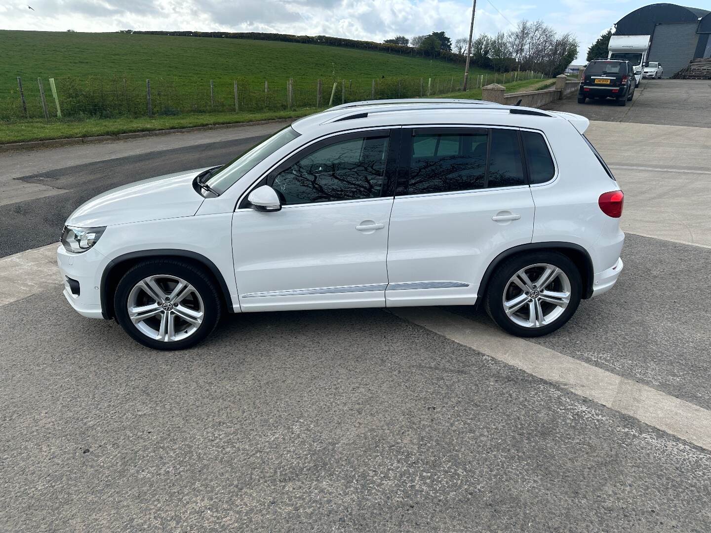 Volkswagen Tiguan DIESEL ESTATE in Down