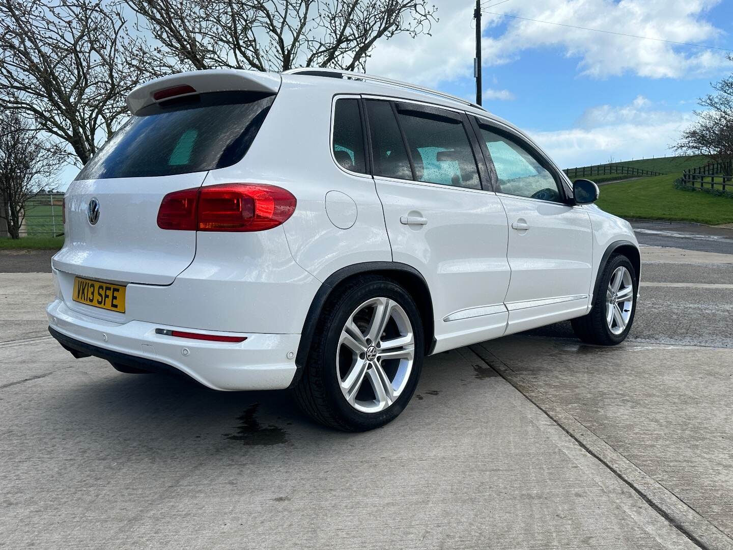 Volkswagen Tiguan DIESEL ESTATE in Down