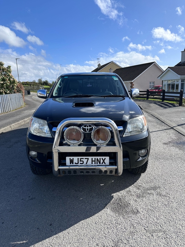 Toyota Hilux Invincible D/Cab Pick Up 3.0 D-4D 4WD in Tyrone