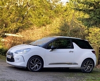 DS 3 1.6 BlueHDi DStyle Nav 3dr in Down