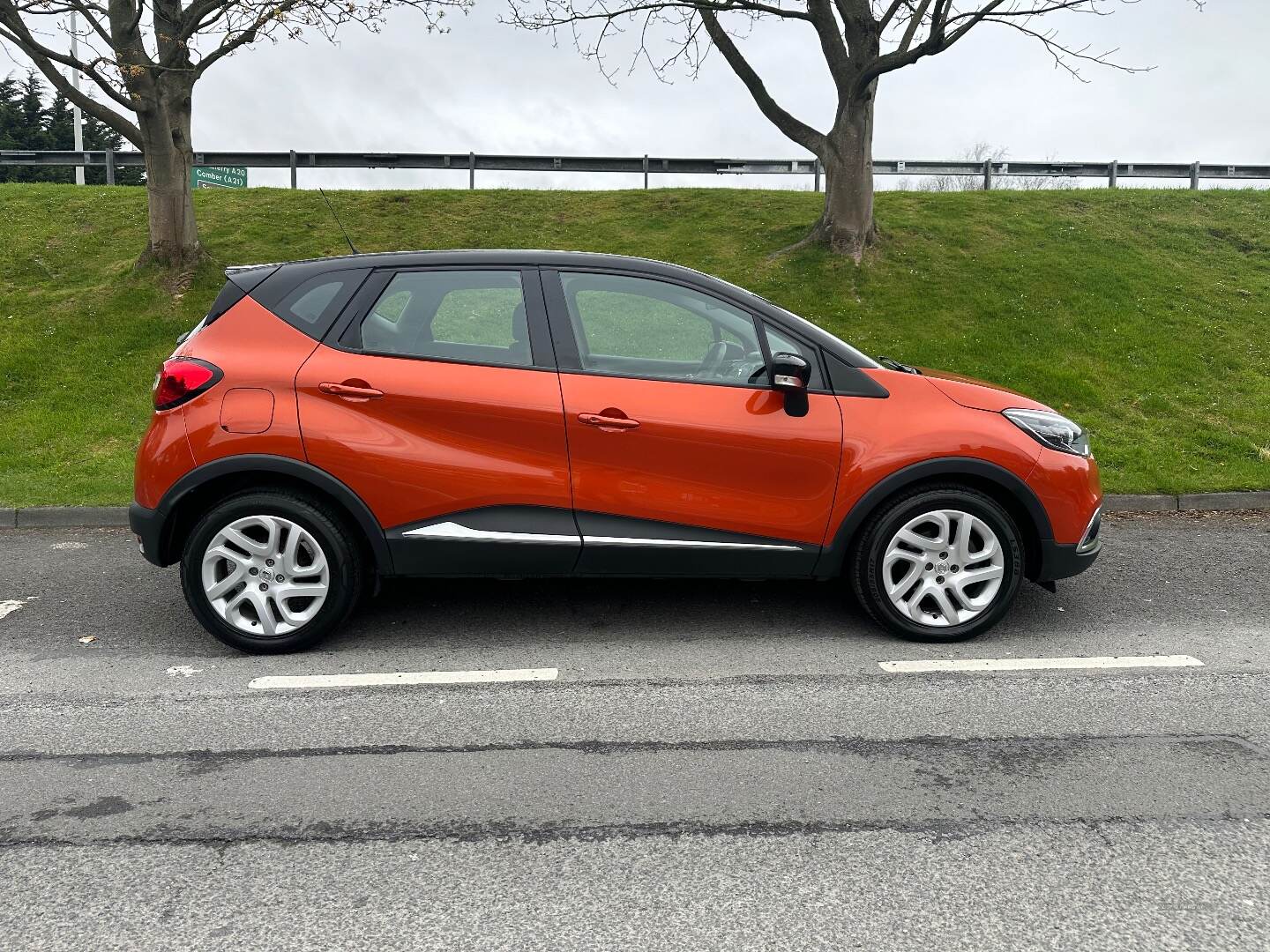 Renault Captur DIESEL HATCHBACK in Down