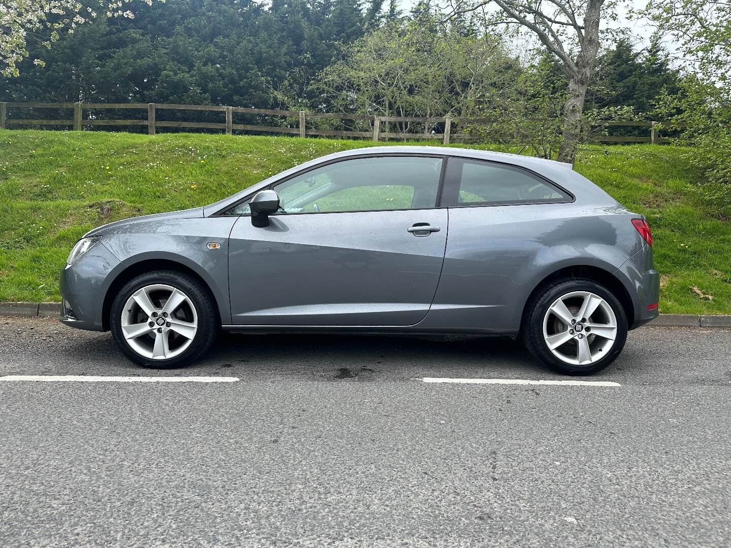 Seat Ibiza SPORT COUPE SPECIAL EDITION in Down