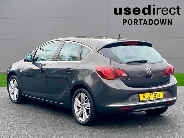 Vauxhall Astra 1.6I 16V Sri 5Dr Auto in Armagh
