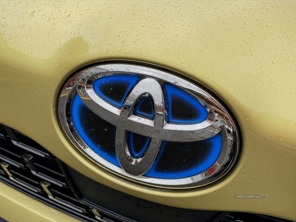 Toyota Yaris Cross 1.5 Hybrid Premiere Edition 5Dr Cvt in Down