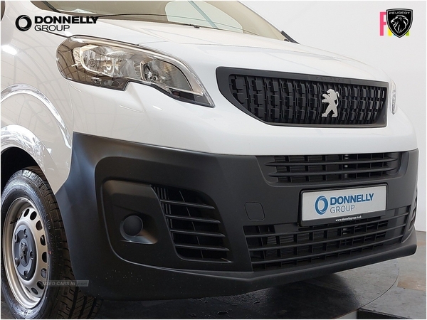 Peugeot Expert 1000 1.5 BlueHDi 100 Professional Premium + Van in Antrim