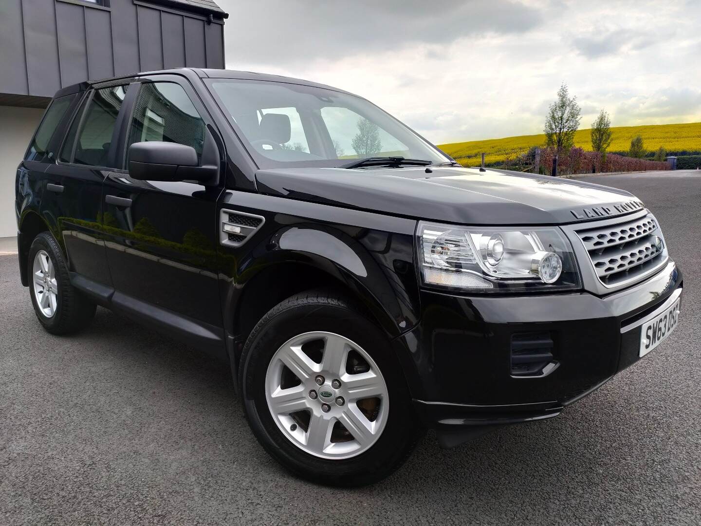 Land Rover Freelander DIESEL SW in Armagh