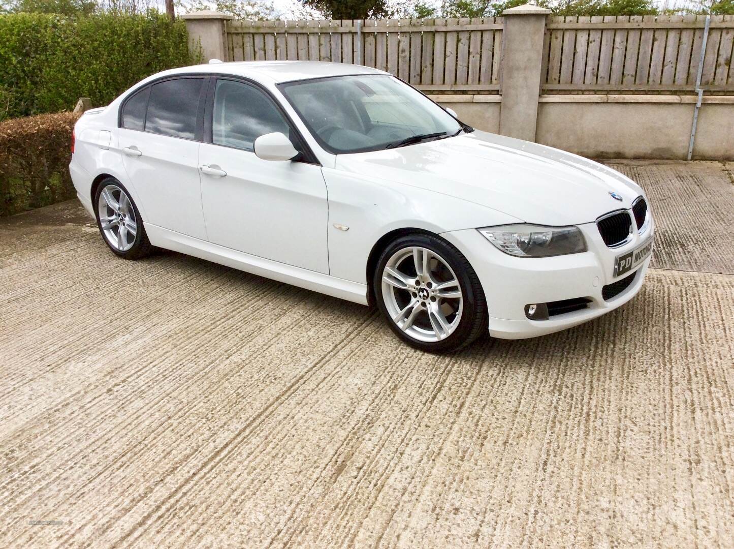 BMW 3 Series DIESEL SALOON in Down