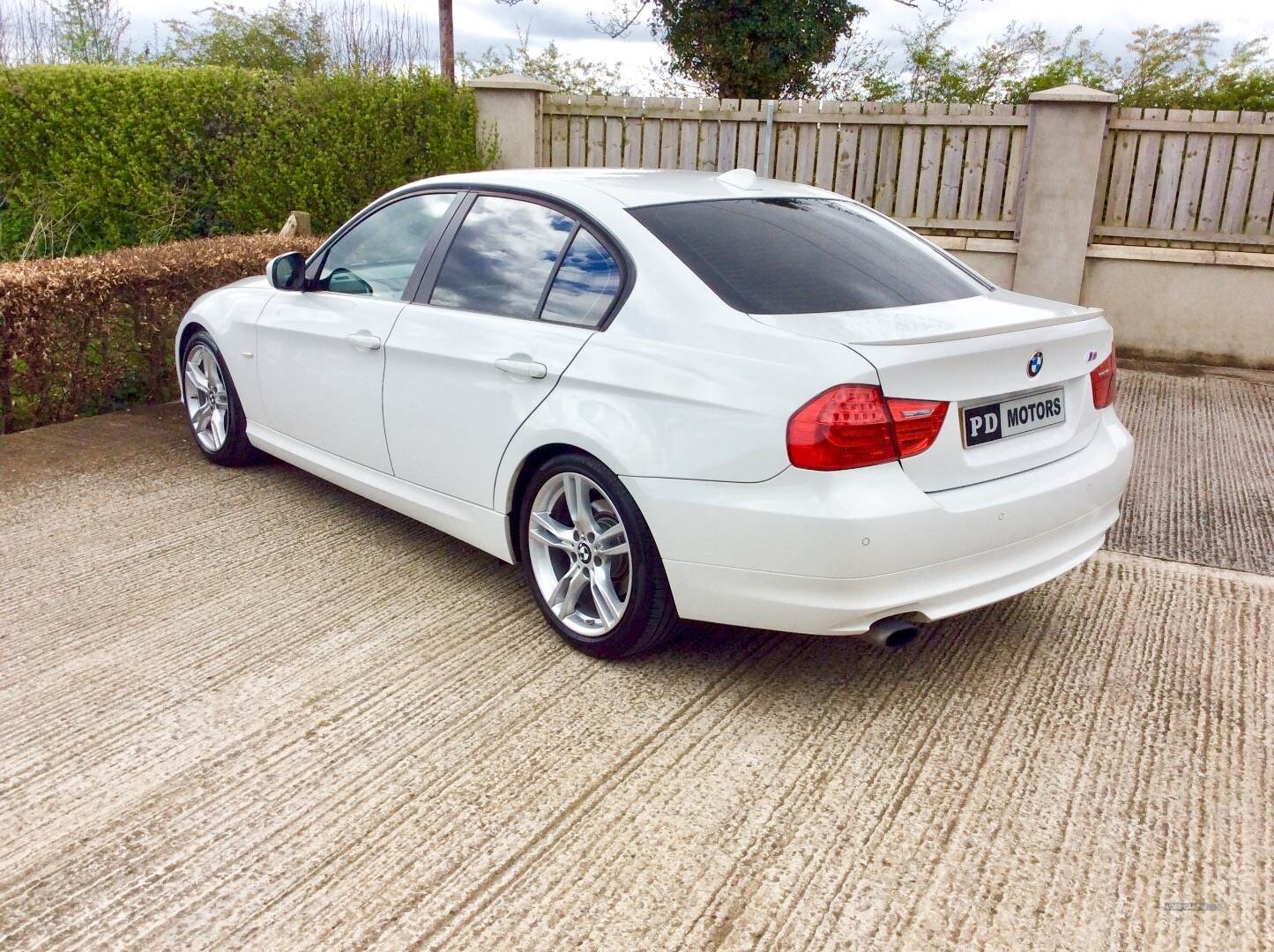 BMW 3 Series DIESEL SALOON in Down