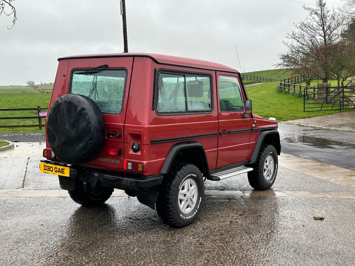 Mercedes G-Class SERIES STATION WAON in Down