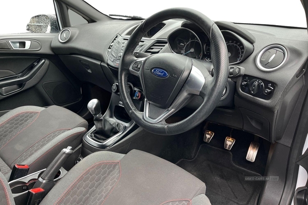 Ford Fiesta ST-LINE 3dr **140bhp**£20 ROAD TAX, REAR PARKING SENSORS, BLUETOOTH w/ VOICE COMMANDS and WIRELESS MUSIC STREAMING VIA SMARTPHONE, REAR PRIV GLASS in Antrim