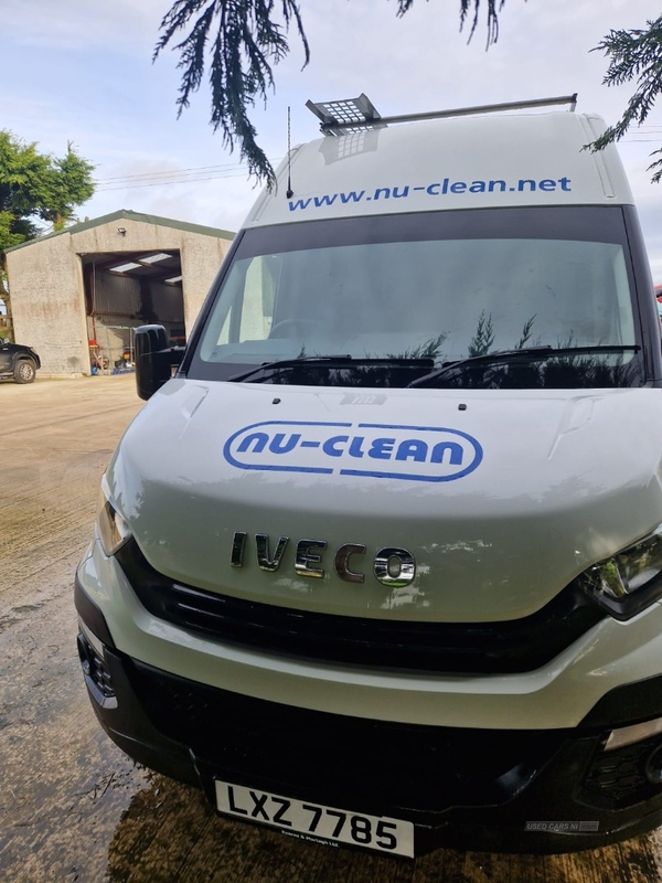 Iveco Daily 2.3 Van 3520 WB in Down