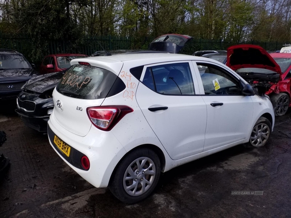 Hyundai i10 HATCHBACK in Armagh