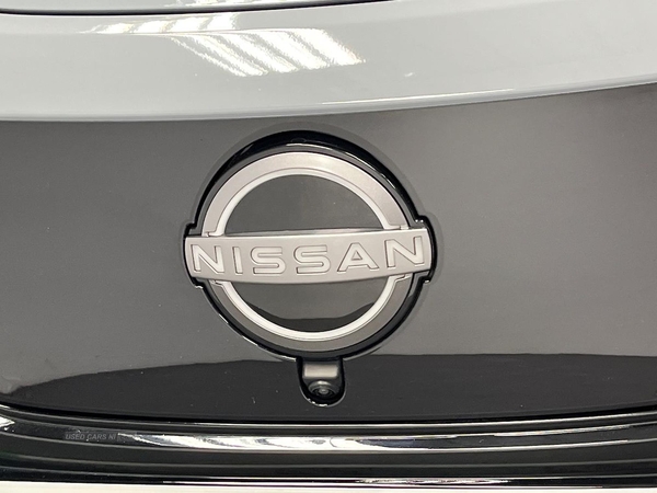 Nissan LEAF 110Kw N-Connecta 39Kwh 5Dr Auto in Antrim