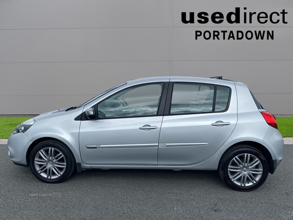 Renault Clio 1.2 16V Dynamique Tomtom 5Dr in Armagh