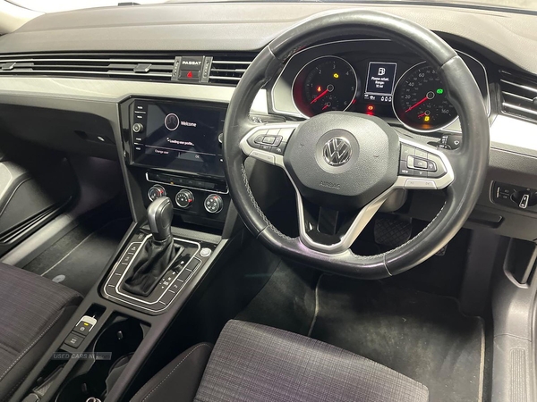 Volkswagen Passat 1.6 Tdi Se Nav 4Dr Dsg in Antrim