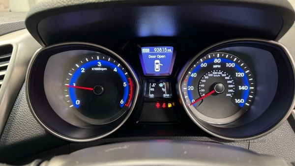Hyundai i30 STYLE NAV BLUE DRIVE 1.6 CRDI 5d 126 BHP in Antrim