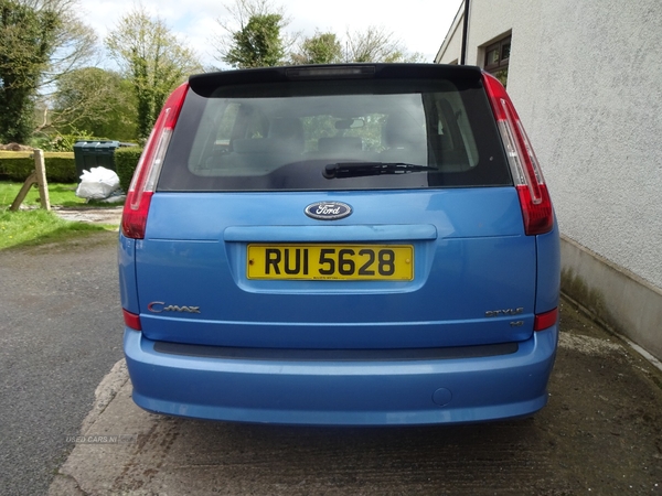 Ford Focus C-max 1.6 Style 5dr in Down