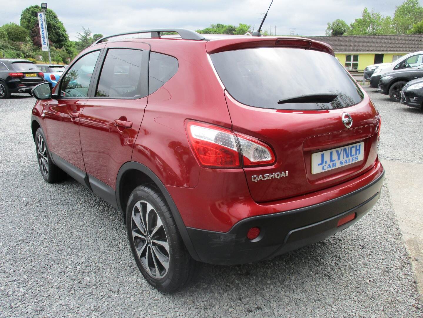 Nissan Qashqai HATCHBACK SPECIAL EDITIONS in Down