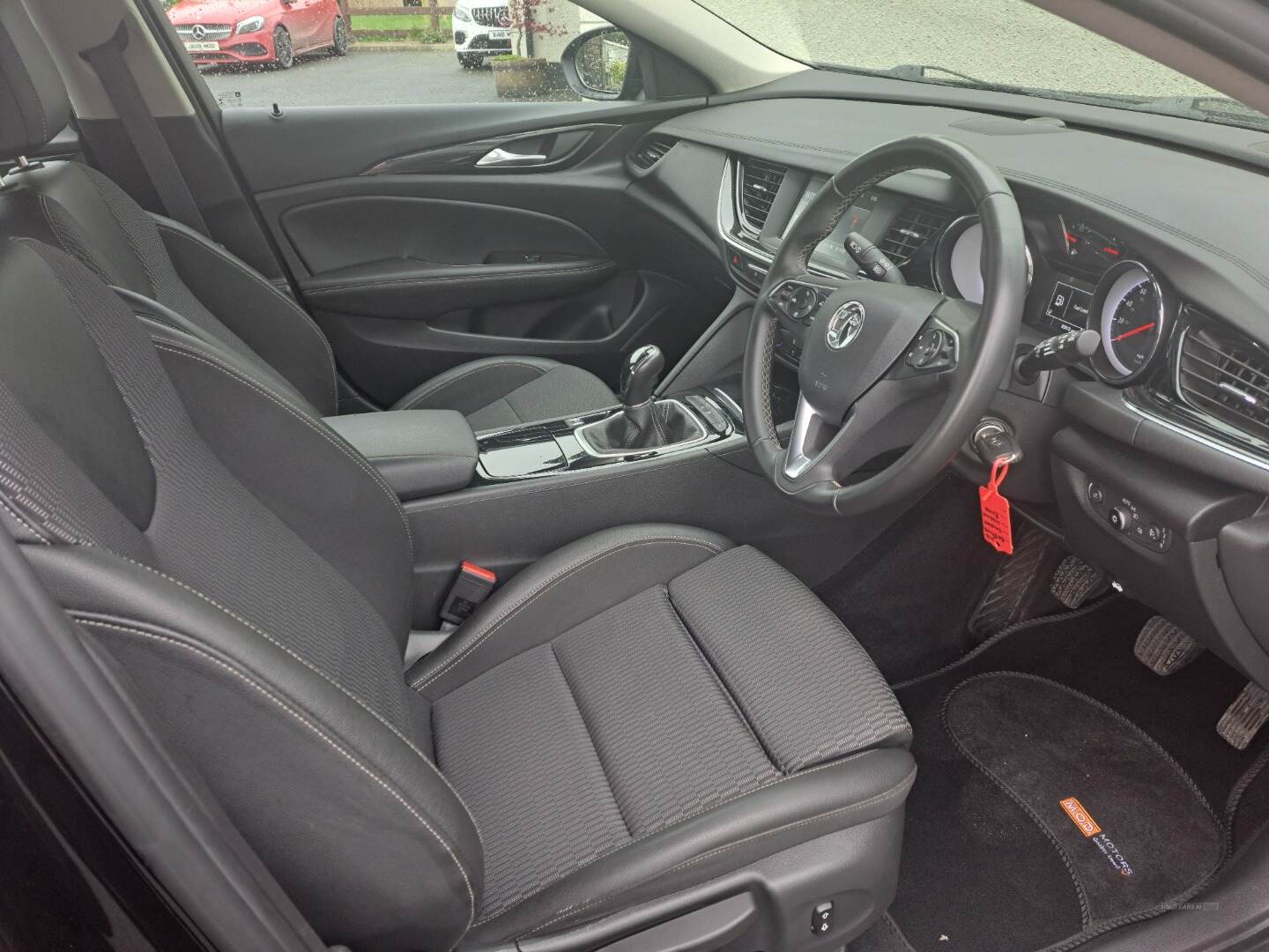 Vauxhall Insignia DIESEL GRAND SPORT in Tyrone