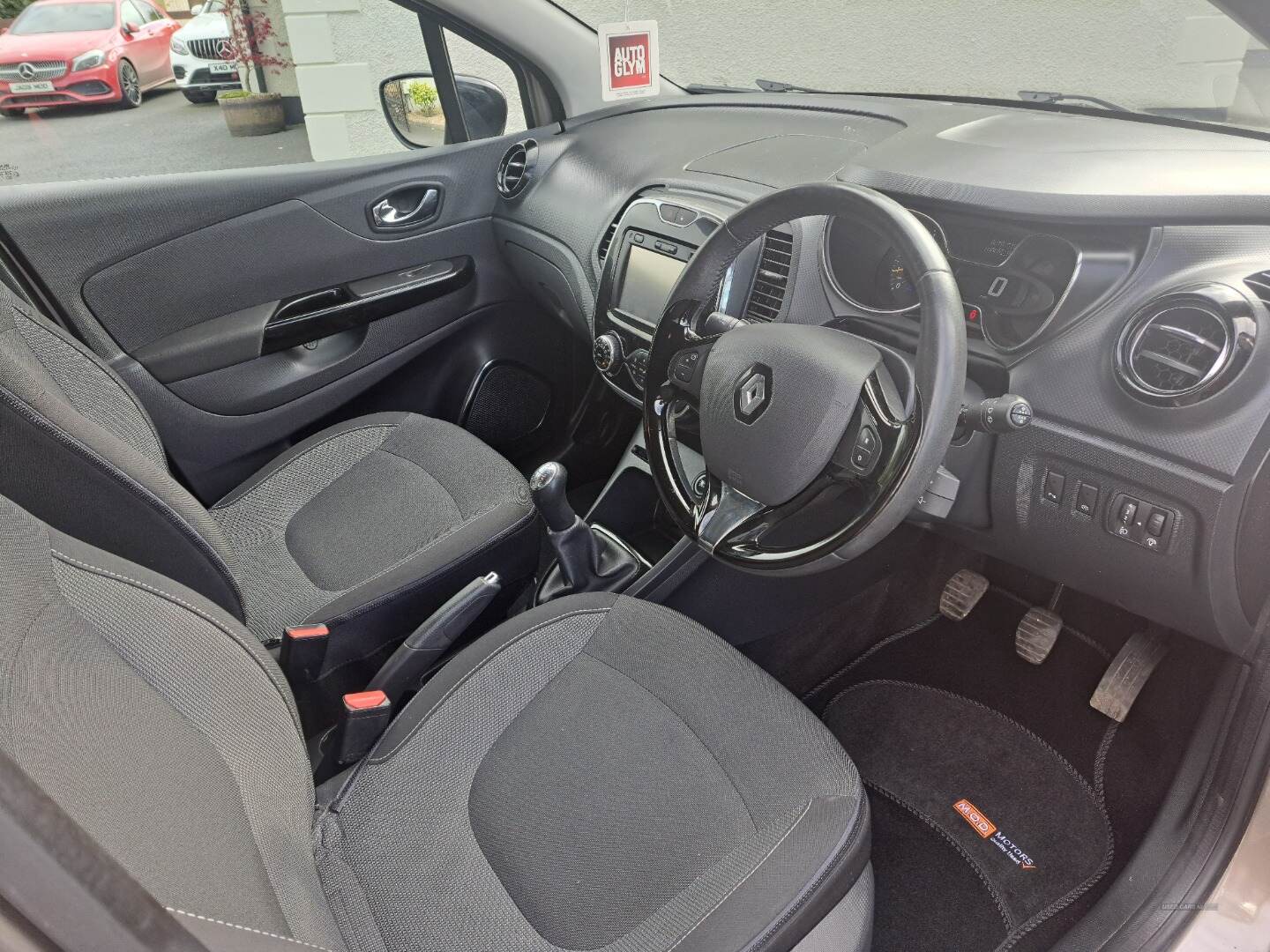 Renault Captur DIESEL HATCHBACK in Tyrone