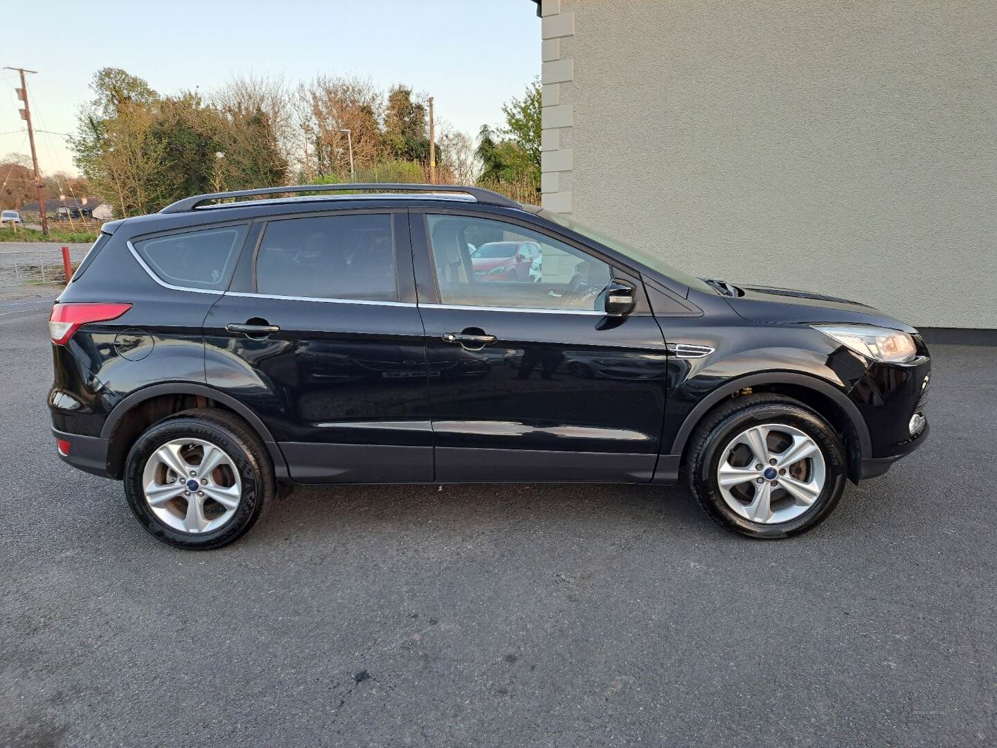 Ford Kuga DIESEL ESTATE in Tyrone