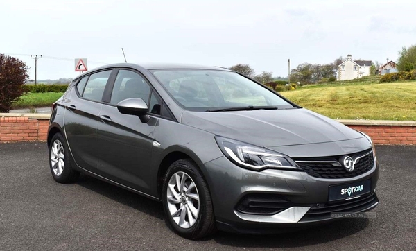 Vauxhall Astra SE Turbo 1.2T (110ps) 5dr in Antrim