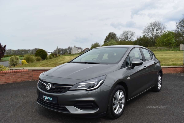 Vauxhall Astra SE Turbo 1.2T (110ps) 5dr in Antrim