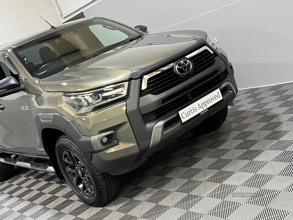 Toyota Hilux 2.8 D-4D Invincible X Double Cab Pickup Auto 4WD Euro 6 (s/s) 4dr in Derry / Londonderry