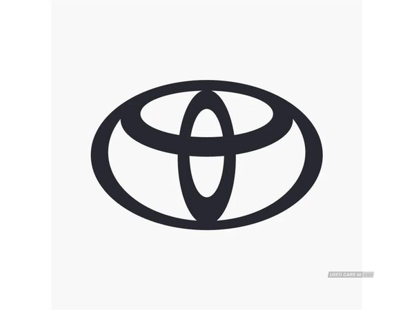 Toyota Hilux 2.8 D-4D Invincible X Double Cab Pickup Auto 4WD Euro 6 (s/s) 4dr in Derry / Londonderry