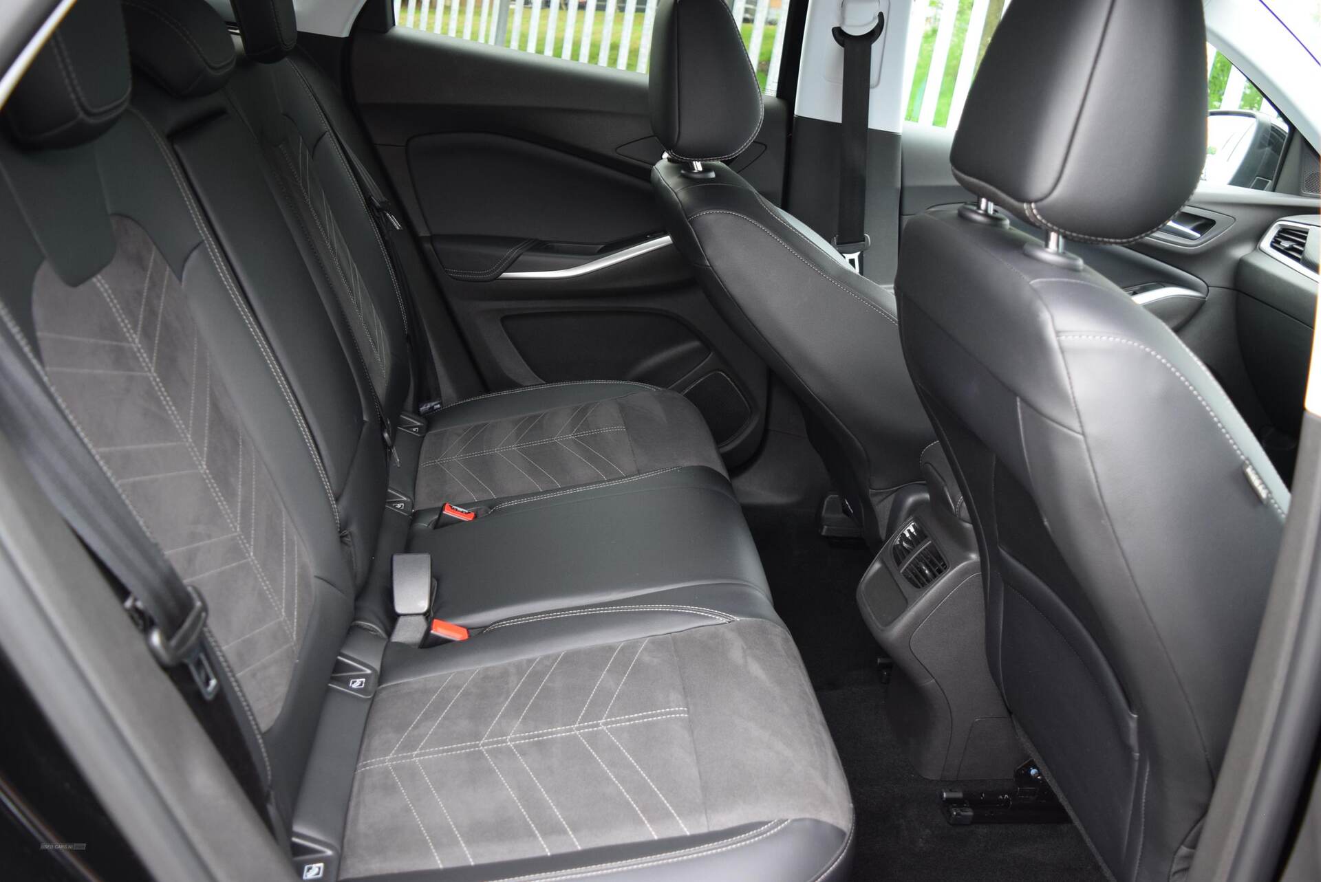 2023 Vauxhall Grandland 1.2 Turbo Ultimate 5dr