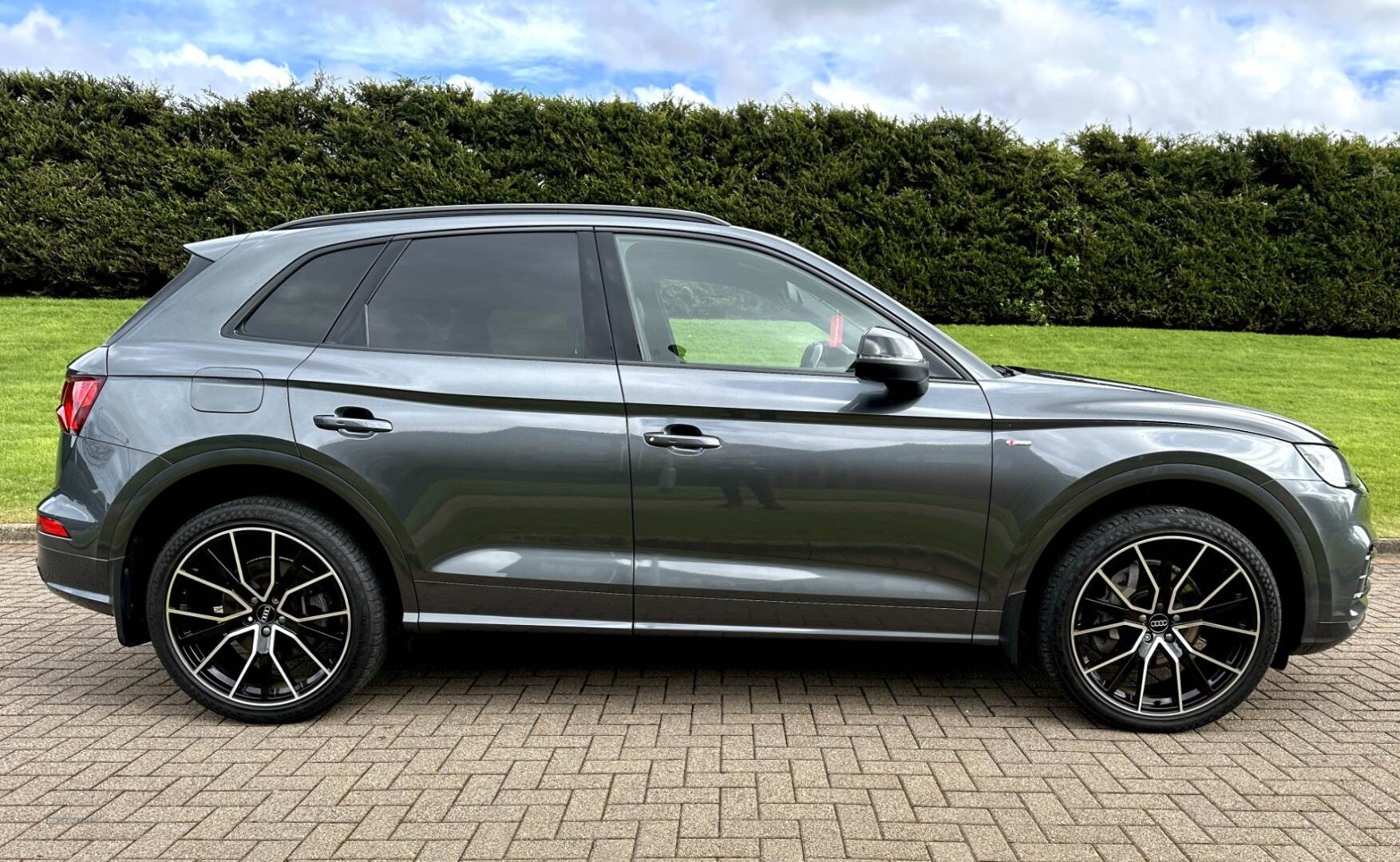 Audi Q5 DIESEL ESTATE in Derry / Londonderry