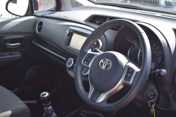 Toyota Yaris 1.3 VVT-I TR 5d 98 BHP Full Service History in Down