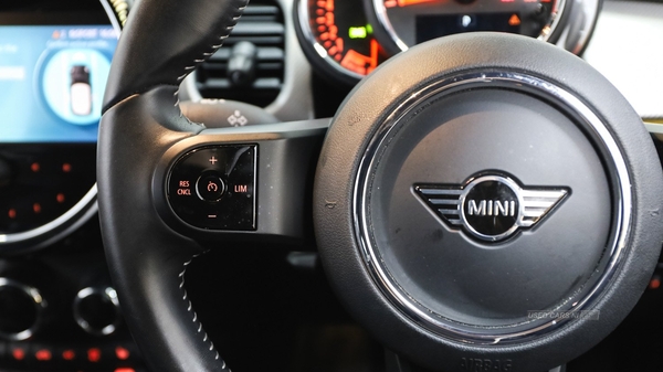 MINI Hatch 1.5 Cooper Exclusive 3dr Auto [Comfort/Nav Pck] in City of Edinburgh