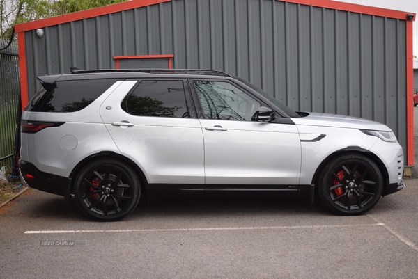Land Rover Discovery 3.0 D300 R-Dynamic HSE 5dr Auto in Antrim