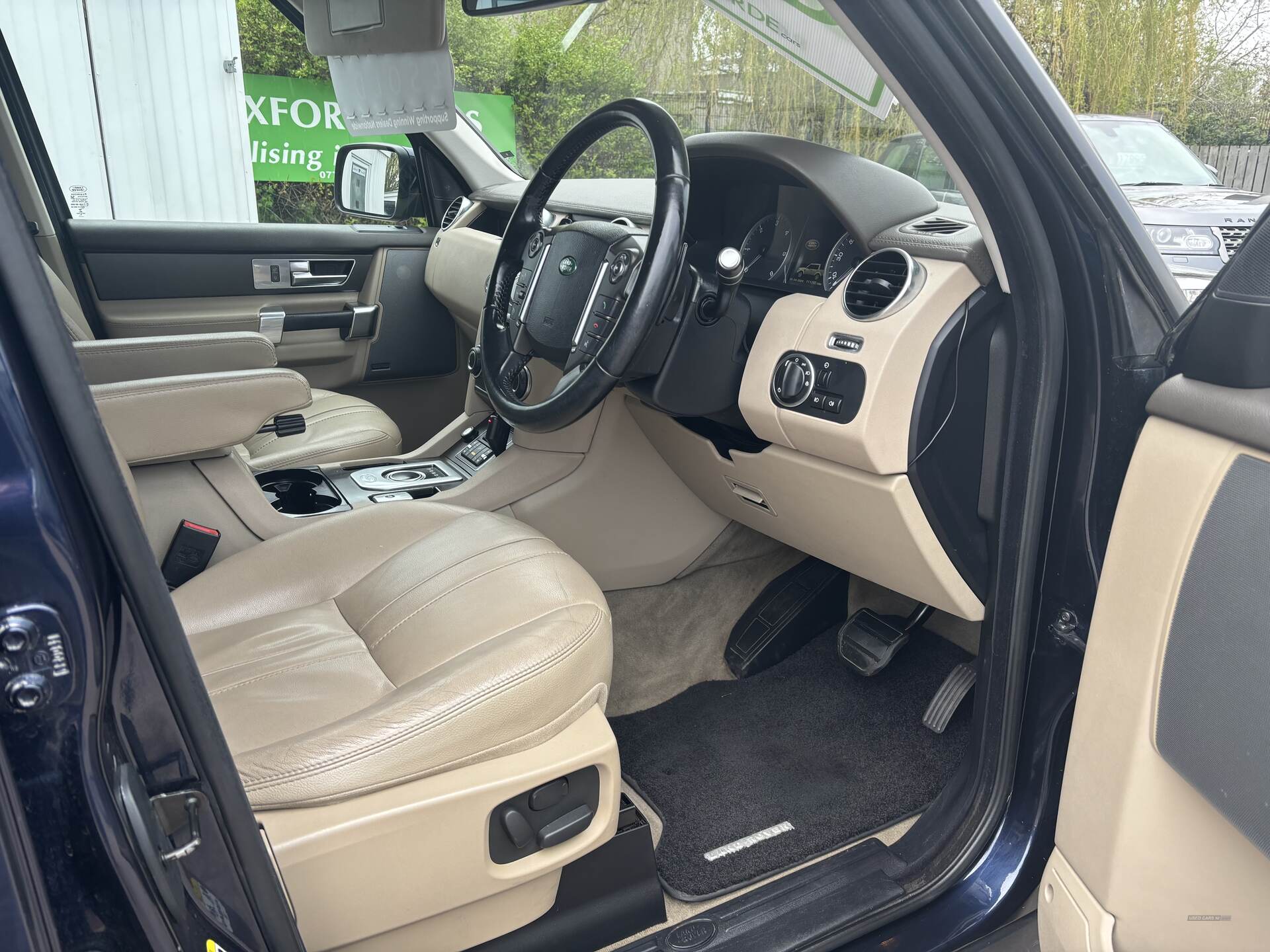 Land Rover Discovery DIESEL SW in Antrim